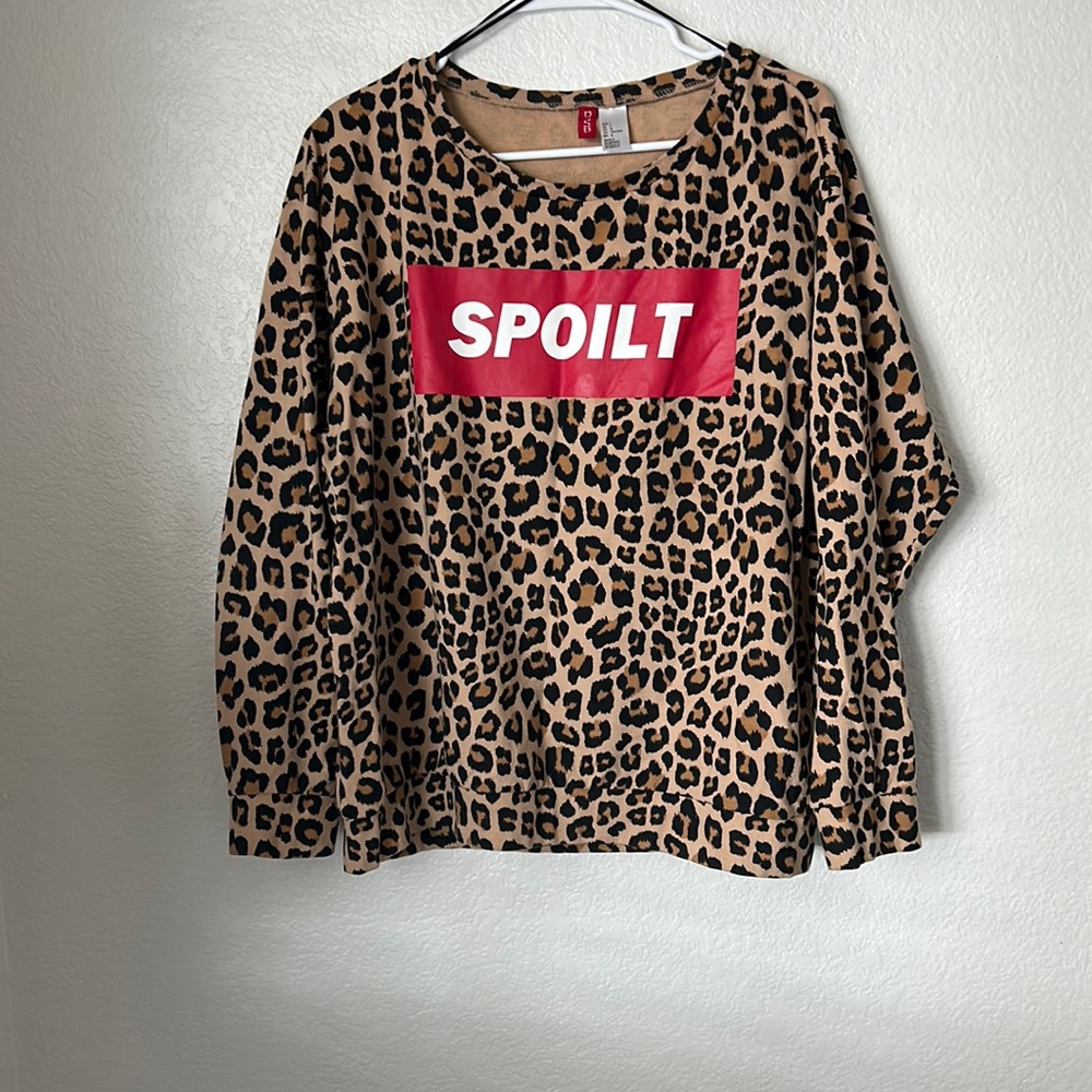 Leopard print sweatshirt
